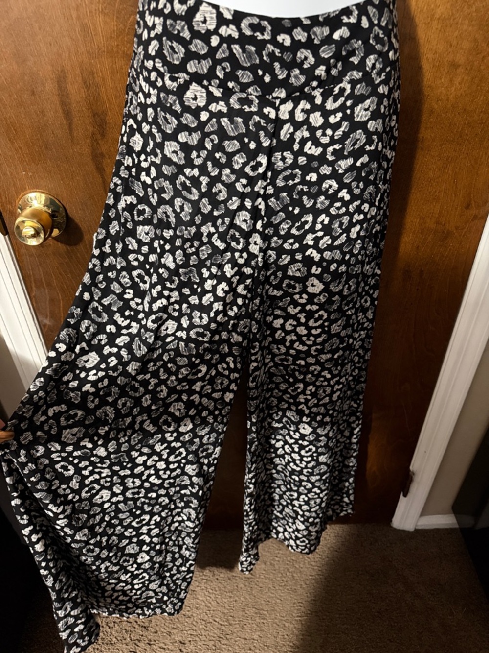 Bar III Black & White Wide-Leg Leopard Print Pants